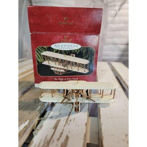 Hallmark The flight at Kitty Hawk 1997 ornament xm